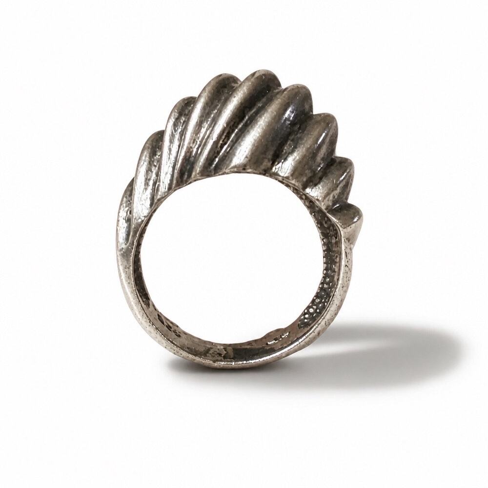 Ribbed Domed Modernist Vintage Makers Mark Sterling Ring Size 8